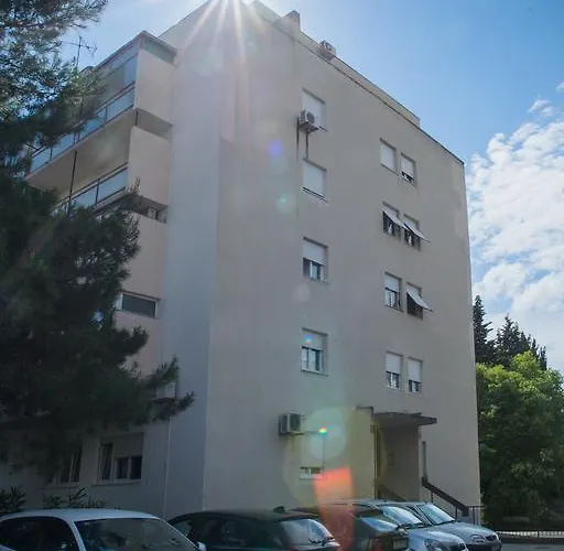 Carmela Apartamento