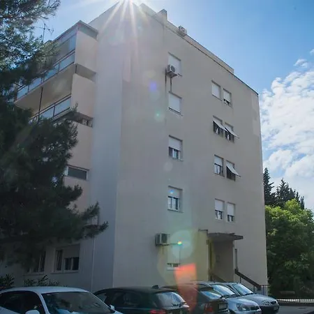 Carmela Appartement